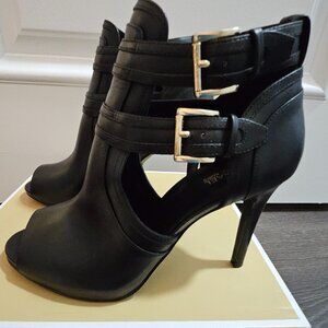 Michael Kors Black Open Toed Heels . Size 8M.